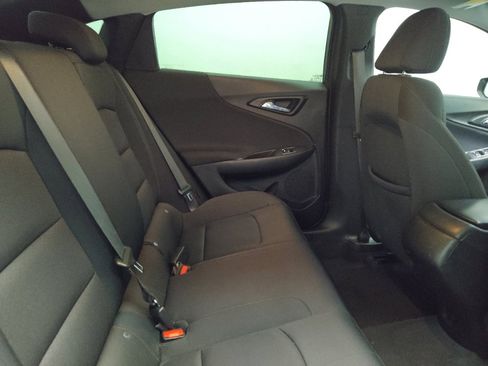 Used 2019 Chevrolet Malibu LS image 19