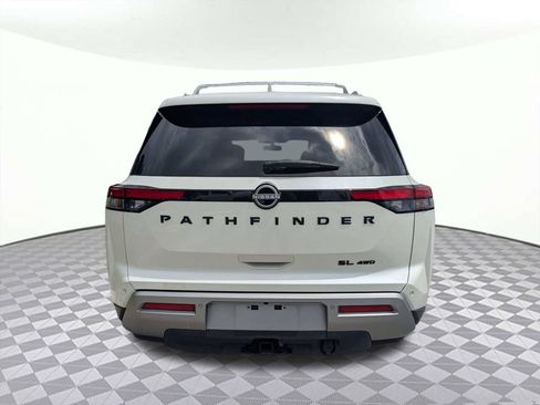 Used 2023 Nissan Pathfinder SL w/ SL Premium Package AWD/4WD image 4