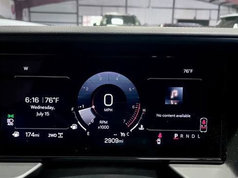 Used 2026 GMC Terrain AT4 AWD/4WD image 17
