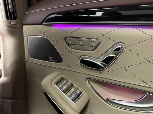 Used 2018 Mercedes-Benz S 560 S 560 4MATIC Sedan w/ AMG Line Exterior image 49