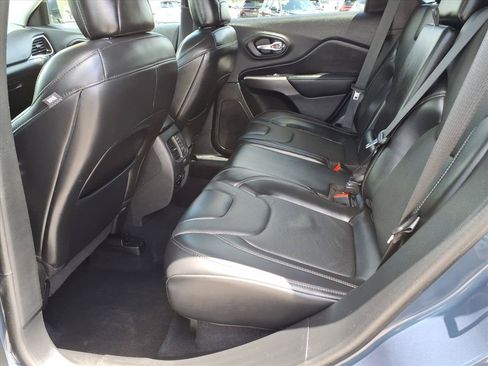 Used 2020 Jeep Cherokee Limited AWD/4WD image 10