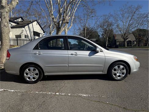 Used 2008 Kia Spectra EX image 8