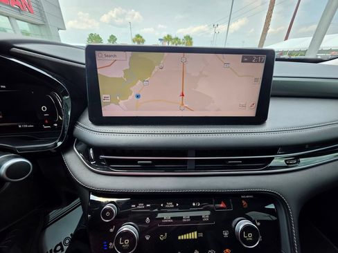 Used 2023 INFINITI QX60 Luxe w/ Performance Audio Package FWD image 28