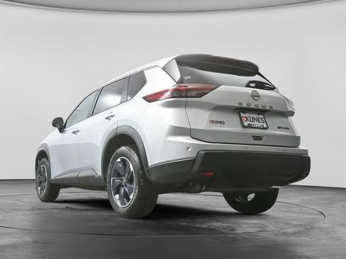 Used 2024 Nissan Rogue SV AWD/4WD image 62