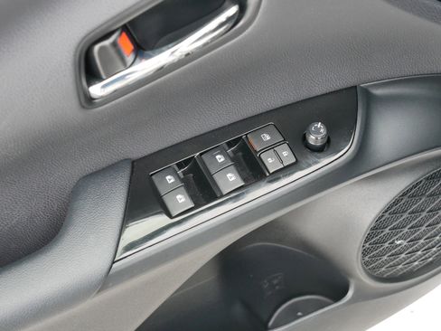 Used 2017 Toyota Prius Two image 19