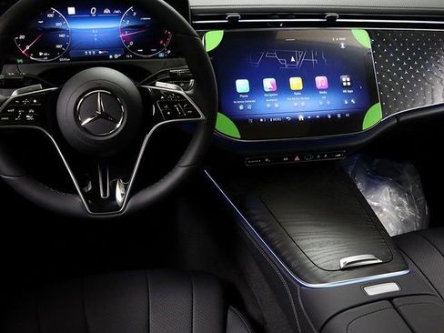 New 2026 Mercedes-Benz E 350 4MATIC Sedan image 15