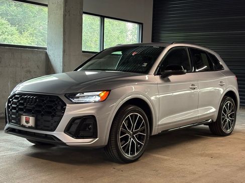 Certified 2023 Audi SQ5 Premium Plus w/ Premium Plus Package AWD/4WD image 1