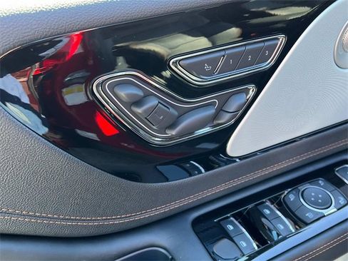 New 2025 Lincoln Aviator Black Label w/ Jet Appearance Package image 23