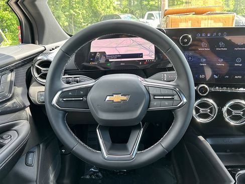 New 2026 Chevrolet Blazer EV LT AWD/4WD image 12
