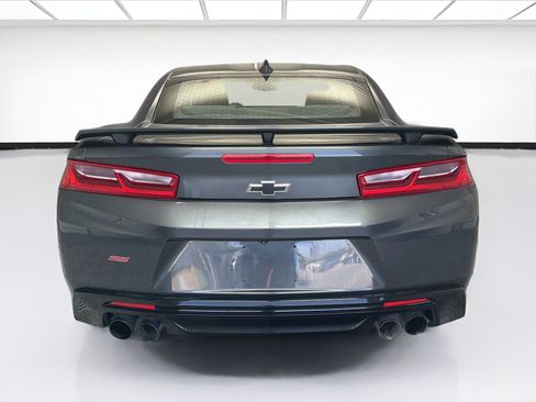 Used 2018 Chevrolet Camaro SS RWD image 5