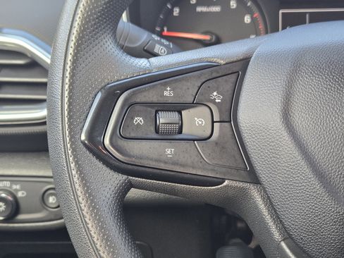 Used 2023 Chevrolet TrailBlazer LT image 28