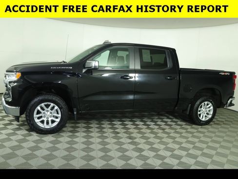 Used 2022 Chevrolet Silverado 1500 LT w/ Protection Package image 4