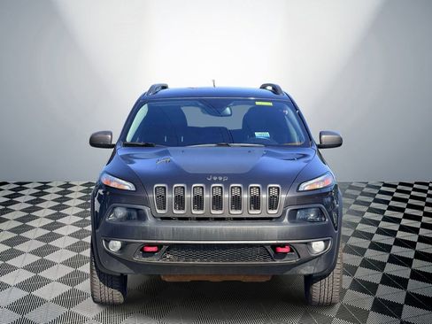 Used 2016 Jeep Cherokee Trailhawk w/ Cold Weather Group AWD/4WD image 2