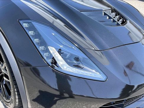 Used 2015 Chevrolet Corvette Z06 w/ 2LZ Preferred Equipment Group RWD image 29