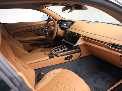 New 2026 Aston Martin Vanquish image 18