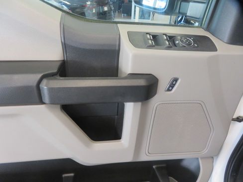 Used 2022 Ford F350 XL w/ Power Equipment Group AWD/4WD image 13