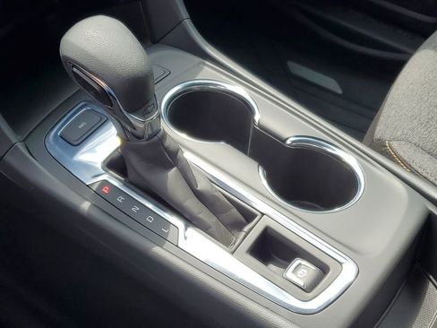 Certified 2024 Chevrolet Equinox LT AWD/4WD image 19