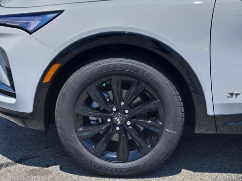 New 2026 Buick Envista Sport Touring FWD image 29