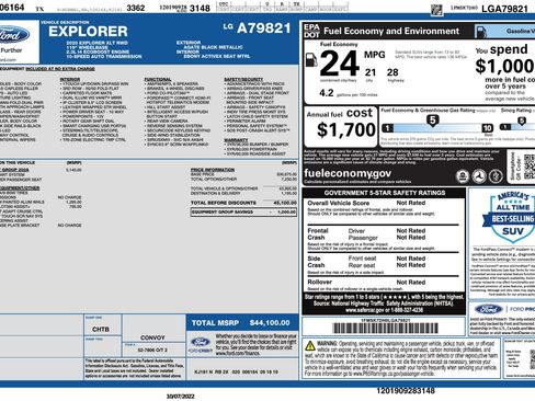 Used 2020 Ford Explorer XLT w/ Equipment Group 202A image 3