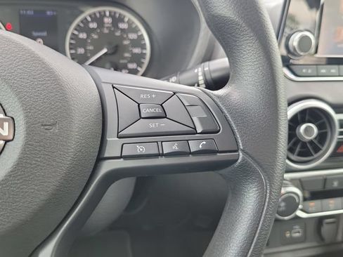 Used 2024 Nissan Sentra S FWD image 19