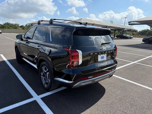 Used 2023 Hyundai Palisade Limited FWD image 7