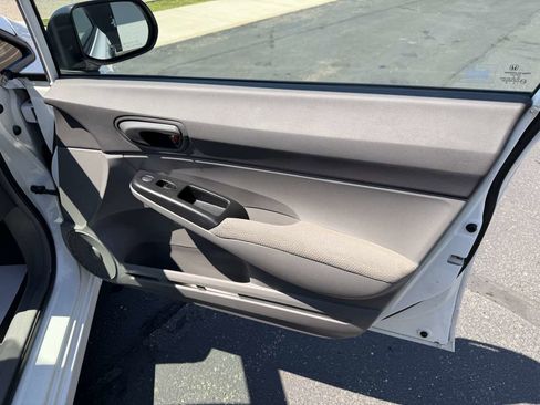 Used 2010 Honda Civic DX-VP image 20