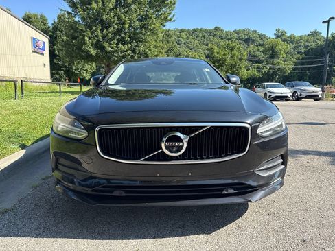 Used 2018 Volvo S90 T5 Momentum w/ Convenience Package AWD/4WD image 2