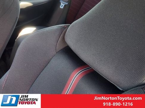 Used 2025 Toyota Corolla SE w/ SE Premium Package FWD image 16