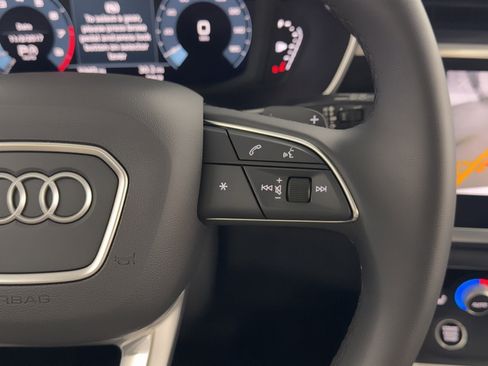 Certified 2025 Audi Q3 2.0T Premium w/ Convenience Package image 22