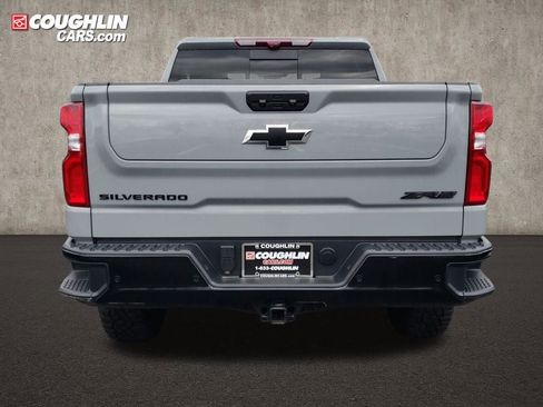 Used 2025 Chevrolet Silverado 1500 ZR2 w/ Technology Package AWD/4WD image 5