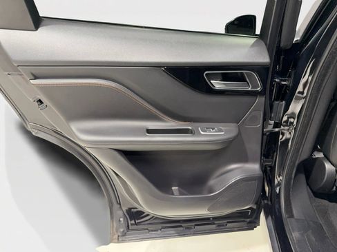 Used 2020 Jaguar F-PACE Prestige image 20