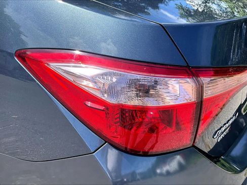 Used 2017 Toyota Corolla L w/ Carpet Mat Package (TMS) FWD image 26
