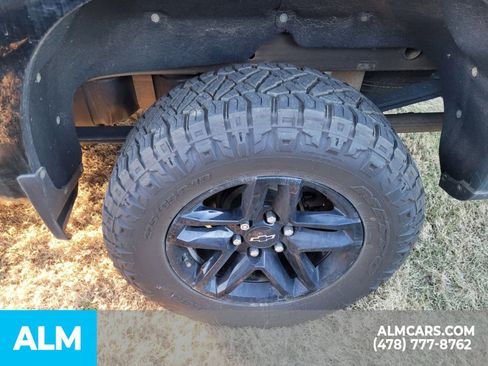 Used 2021 Chevrolet Silverado 1500 LT Trail Boss w/ LT Trail Boss Premium Package image 6