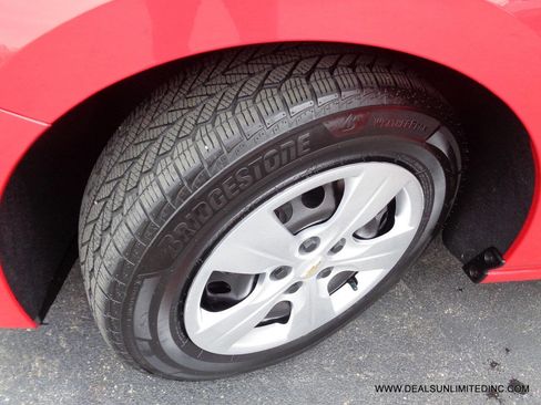 Used 2017 Chevrolet Cruze LS image 6