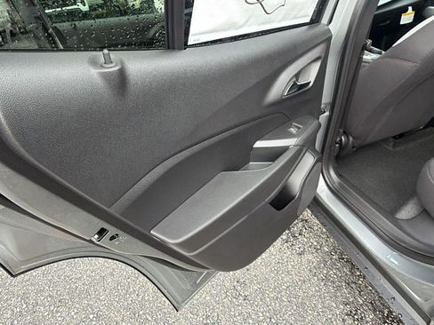 New 2026 Chevrolet Trax RS w/ Sunroof Package FWD image 18