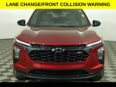 Certified 2024 Chevrolet Trax RS w/ Driver Confidence Package FWD image 8