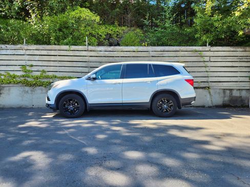 Used 2016 Honda Pilot EX image 5