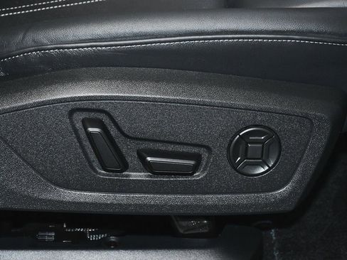 Used 2024 Audi Q4 e-tron Premium Plus w/ Premium Plus image 56