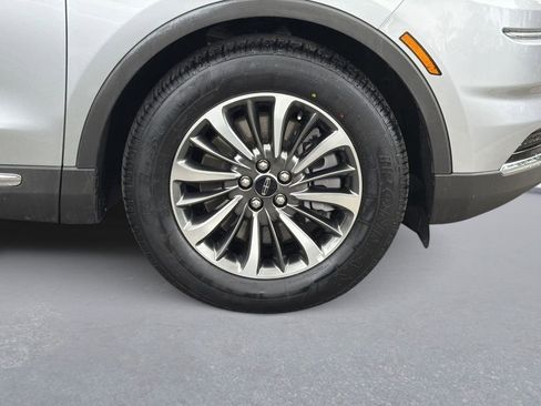 Used 2023 Lincoln Nautilus Reserve AWD/4WD image 33