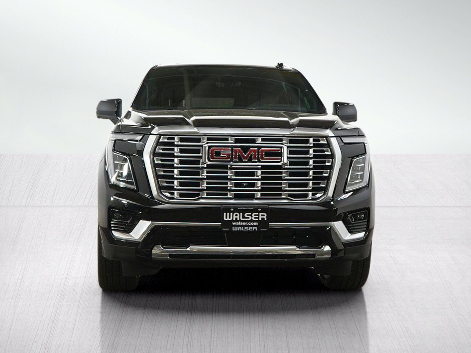 Used 2025 GMC Yukon XL Denali w/ Denali Reserve Package AWD/4WD image 8