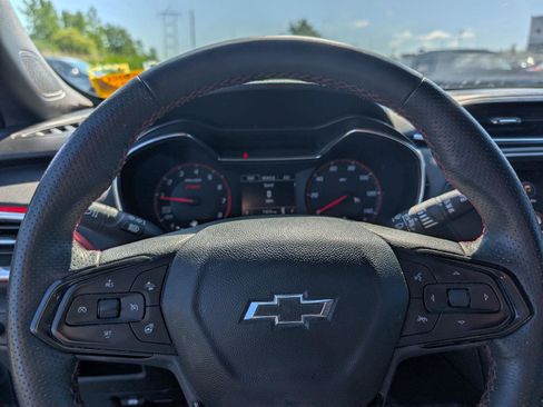 Used 2022 Chevrolet TrailBlazer RS FWD image 15