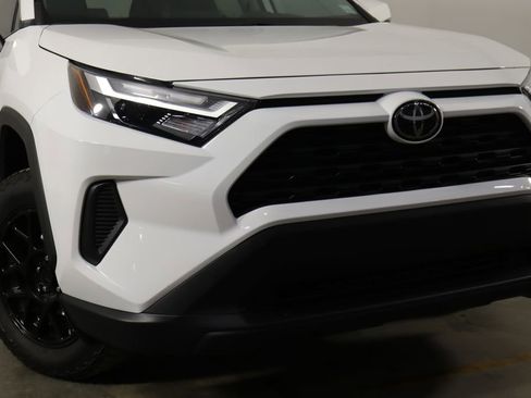 Used 2023 Toyota RAV4 XLE image 42