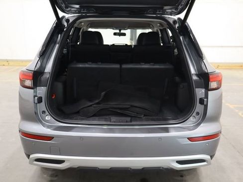 Used 2022 Mitsubishi Outlander SE AWD/4WD image 13