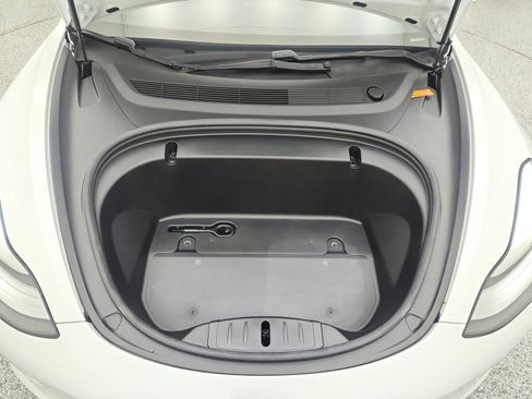 Used 2020 Tesla Model 3 Standard Range Plus RWD image 16