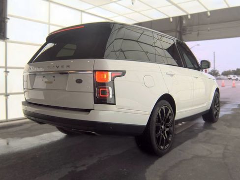Used 2019 Land Rover Range Rover HSE AWD/4WD image 3