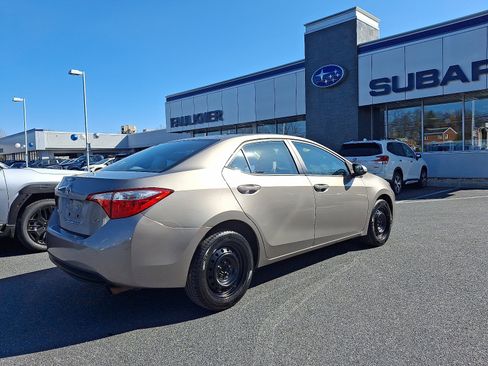 Used 2014 Toyota Corolla LE image 8