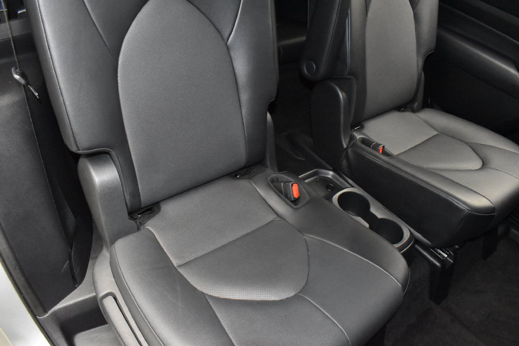 Used 2024 Toyota Grand Highlander AWD image 30