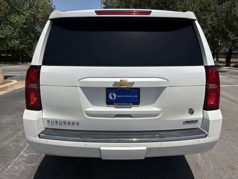 Used 2017 Chevrolet Suburban Premier RWD image 7