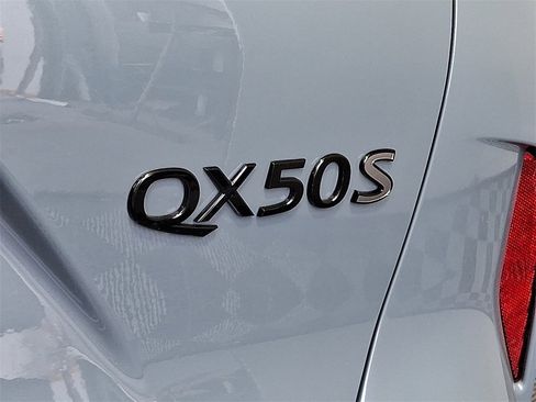 New 2025 INFINITI QX50 Sport image 24
