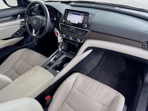 Used 2018 Honda Accord Touring image 36